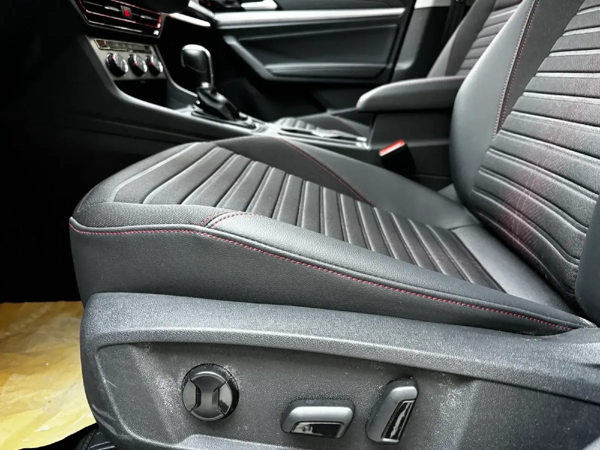 2023 Volkswagen Lavida 1.4T 150HP L4 7DCT,autocango,china used car exporter,china ev exporter,chinese used car exporter,chinese used ev exporter