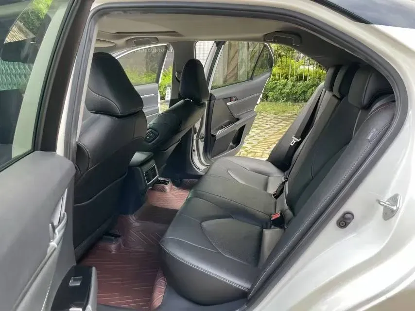 2021 Toyota Camry 2.5L 209HP L4 8AT,autocango,china used car exporter,china ev exporter,chinese used car exporter,chinese used ev exporter