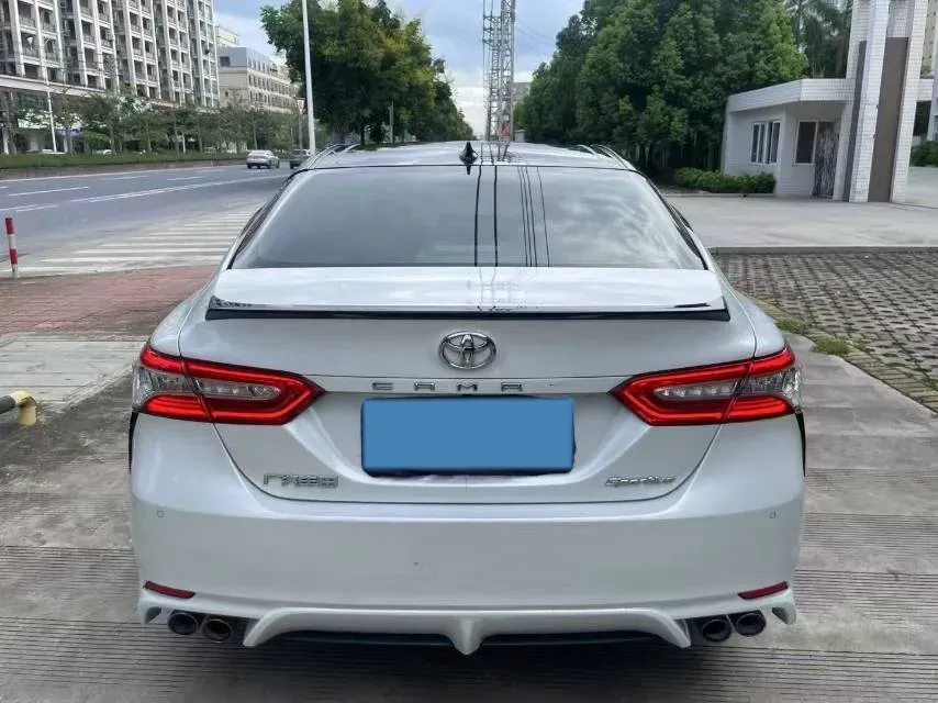 2021 Toyota Camry 2.5L 209HP L4 8AT,autocango,china used car exporter,china ev exporter,chinese used car exporter,chinese used ev exporter