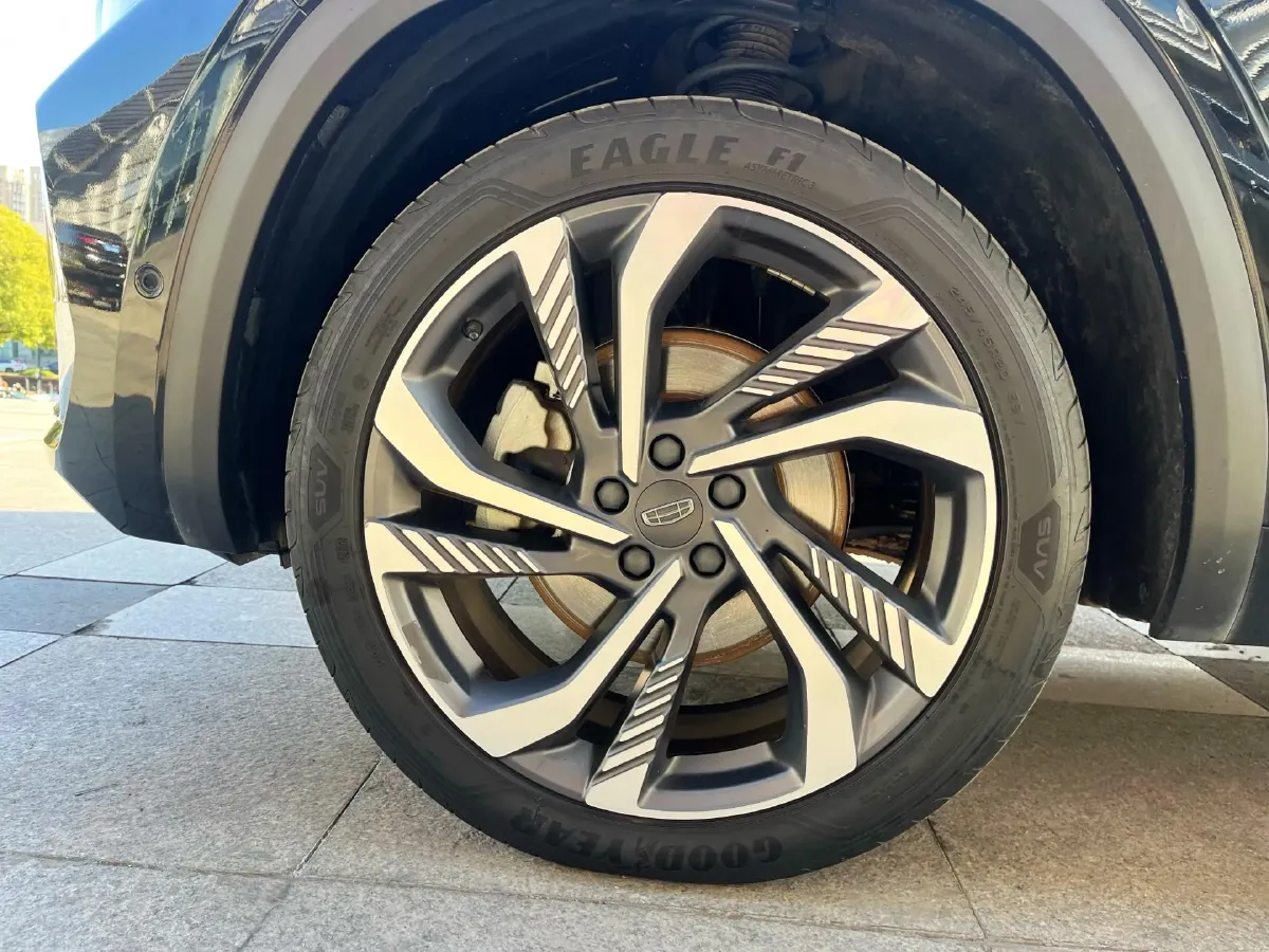 2021 Geely Monjaro 2.0T 218HP L4 7DCT,autocango,china used car exporter,china ev exporter,chinese used car exporter,chinese used ev exporter