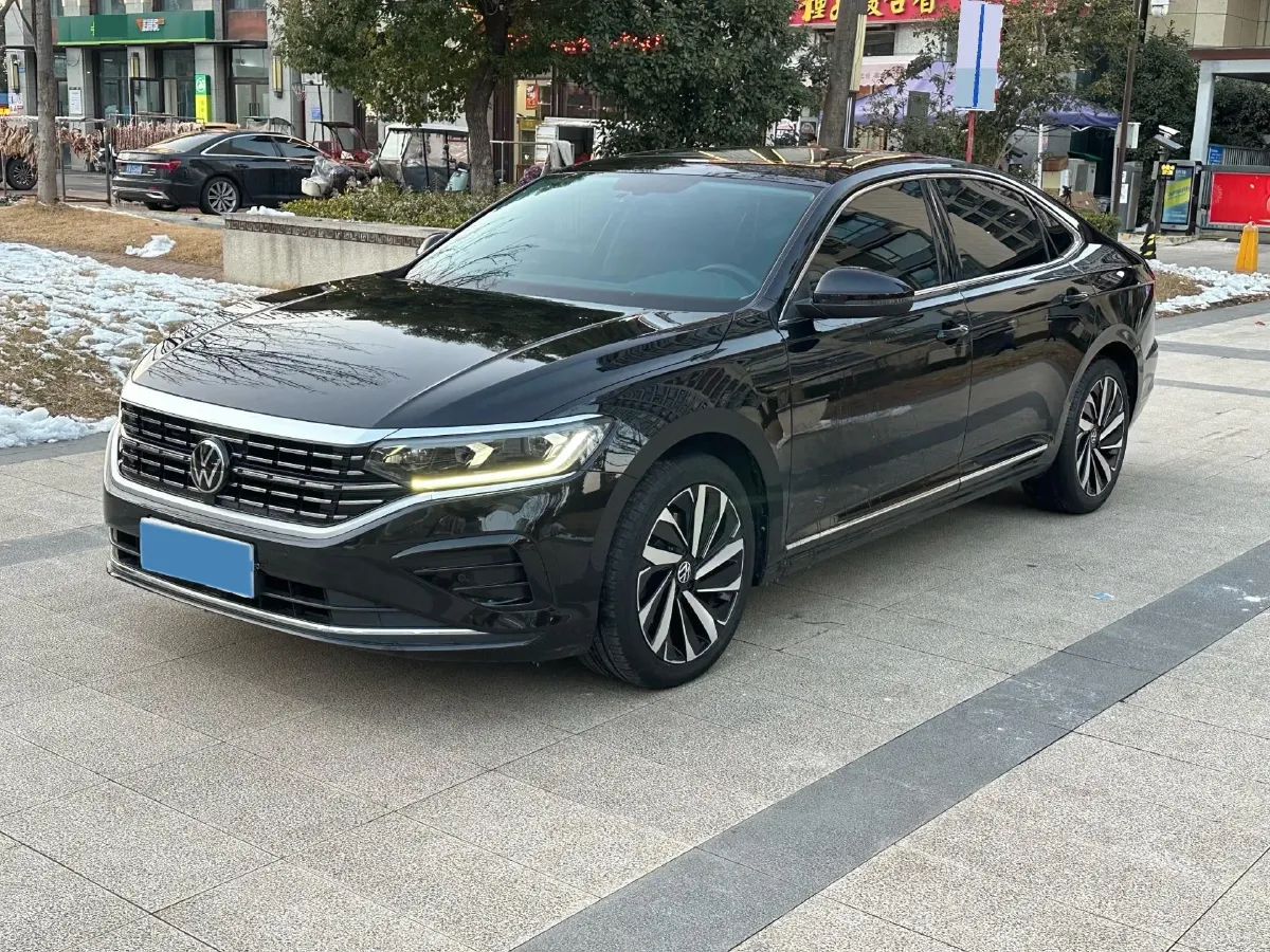 2023 Volkswagen Passat 2.0T 186HP L4 7DCT,autocango,china used car exporter,china ev exporter,chinese used car exporter,chinese used ev exporter