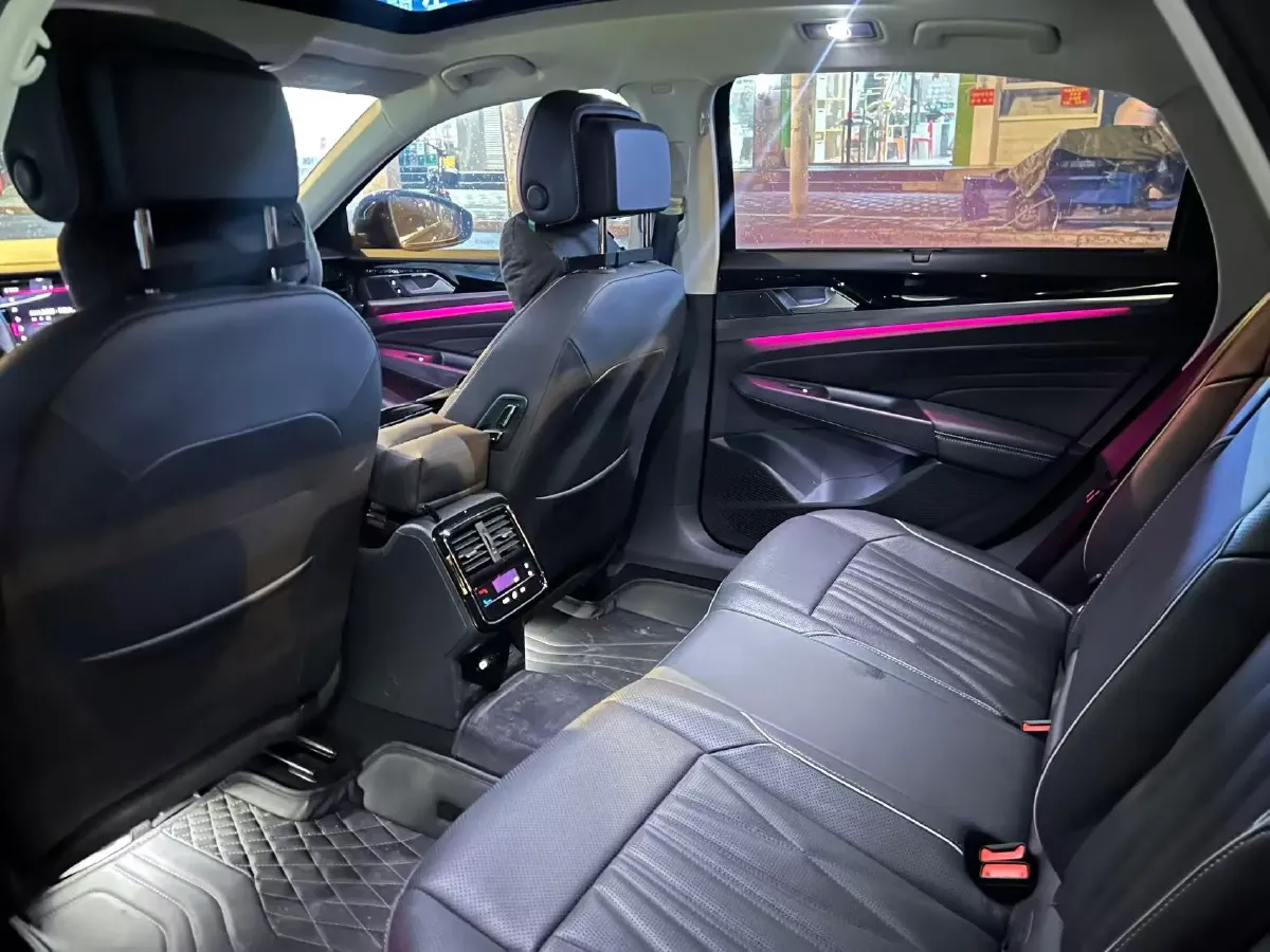 2022 Xpeng P7 BEV 60.2KWH,autocango,china used car exporter,china ev exporter,chinese used car exporter,chinese used ev exporter