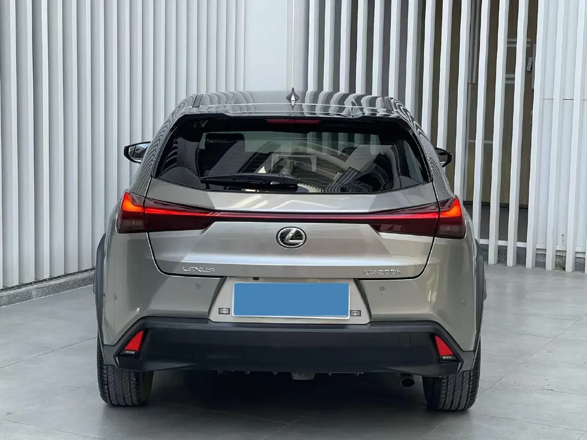 2022 Lexus UX 2.0L 146HP L4 E-CVT Hybrid,autocango,china used car exporter,china ev exporter,chinese used car exporter,chinese used ev exporter