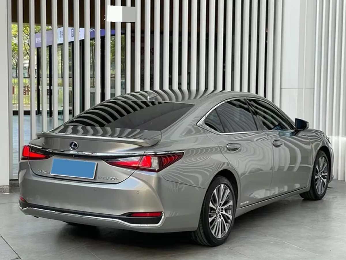 2020 Lexus ES 2.5L 178HP L4 E-CVT Hybrid,autocango,china used car exporter,china ev exporter,chinese used car exporter,chinese used ev exporter