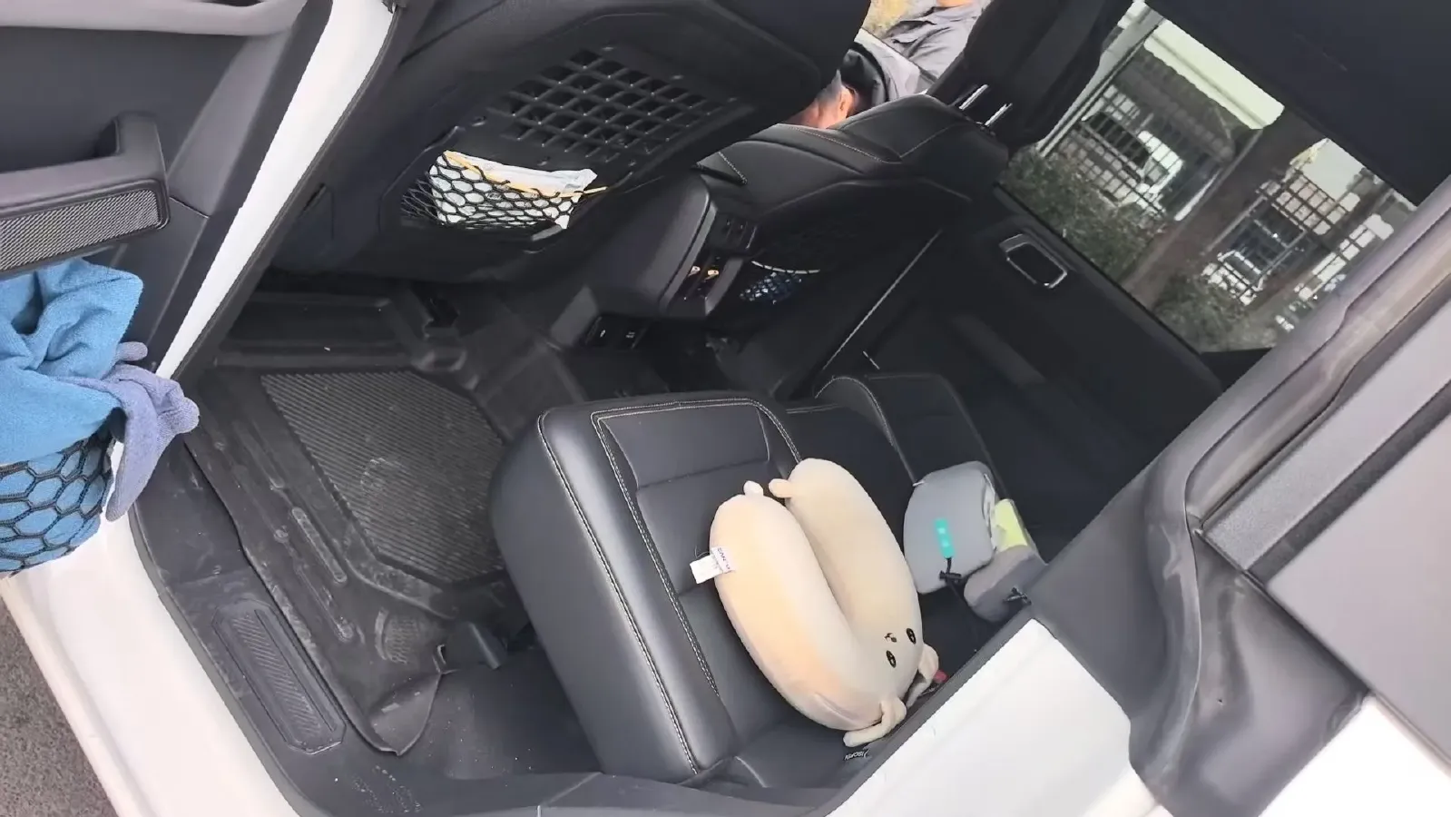 2024 Ford Bronco 2.3T 275HP L4 10AT,autocango,china used car exporter,china ev exporter,chinese used car exporter,chinese used ev exporter