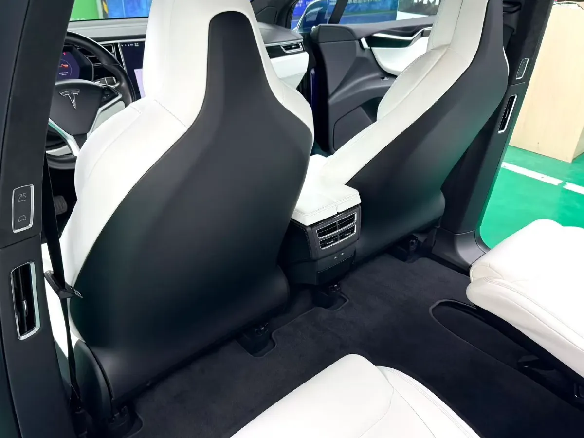 2017 Tesla Model X BEV 100KWH,autocango,china used car exporter,china ev exporter,chinese used car exporter,chinese used ev exporter