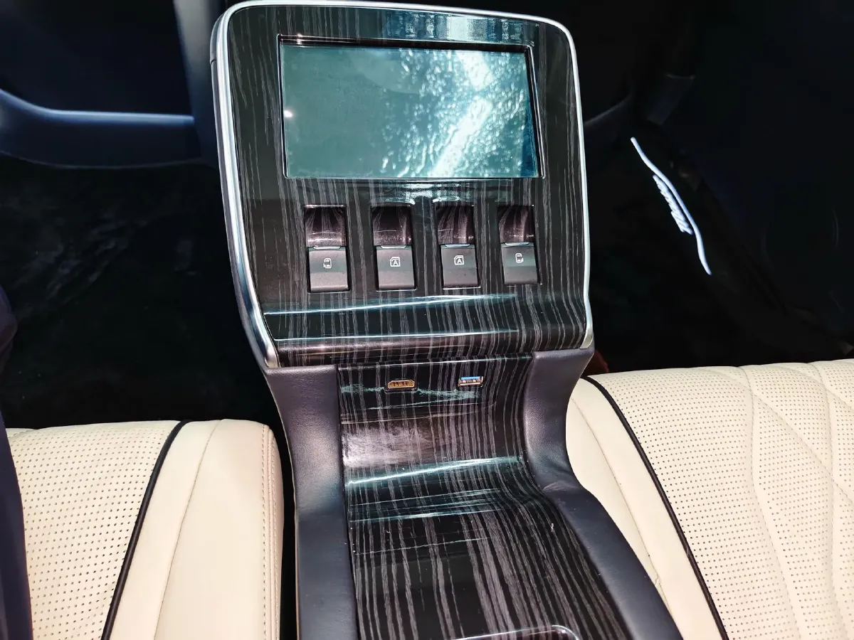 2021 GAC Trumpchi M8 2.0T 252HP L4 8AT,autocango,china used car exporter,china ev exporter,chinese used car exporter,chinese used ev exporter