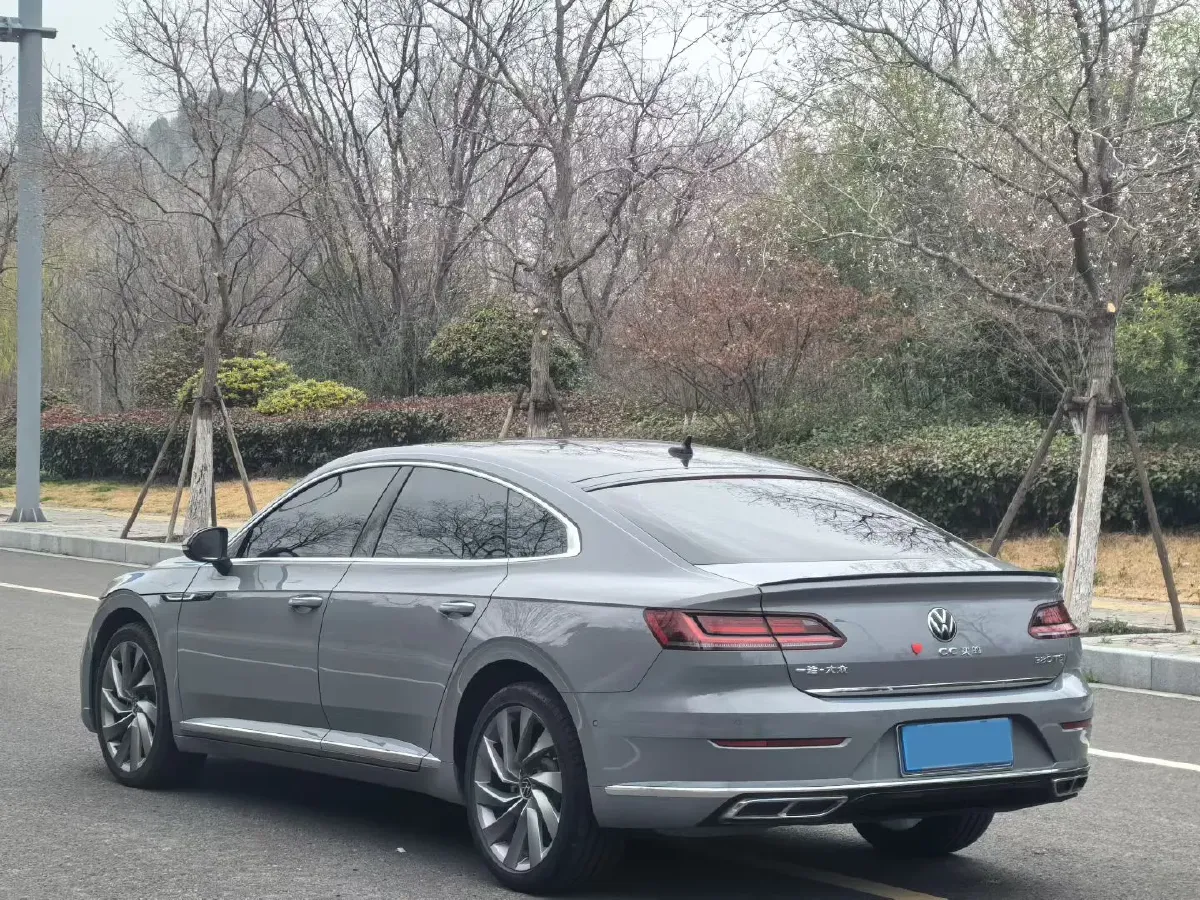2021 Volkswagen CC 2.0T 220HP L4 7DCT,autocango,china used car exporter,china ev exporter,chinese used car exporter,chinese used ev exporter