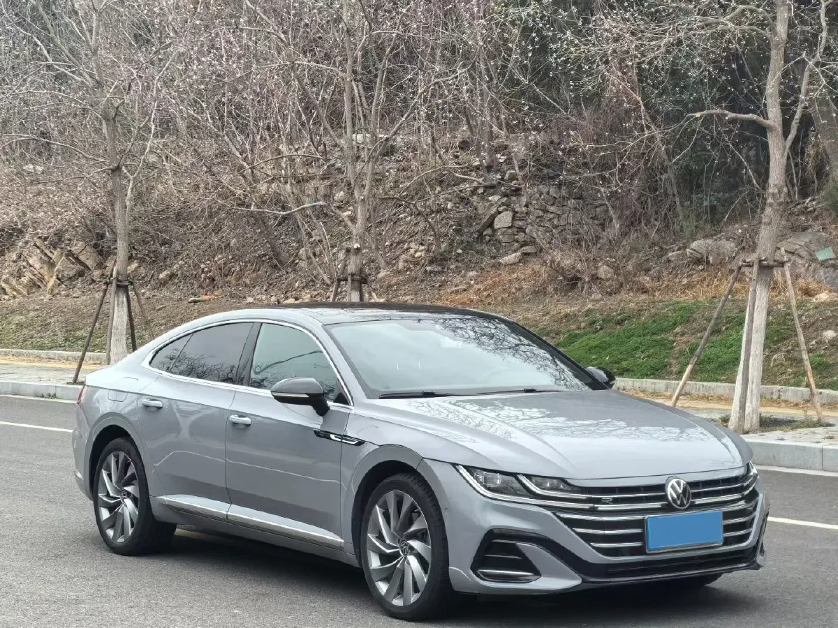 2021 Volkswagen CC 2.0T 220HP L4 7DCT,autocango,china used car exporter,china ev exporter,chinese used car exporter,chinese used ev exporter