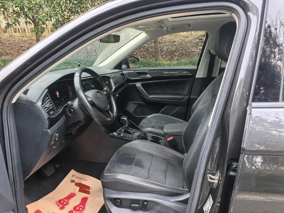 2019 Volkswagen Tayron 2.0T 186HP L4 7DCT,autocango,china used car exporter,china ev exporter,chinese used car exporter,chinese used ev exporter