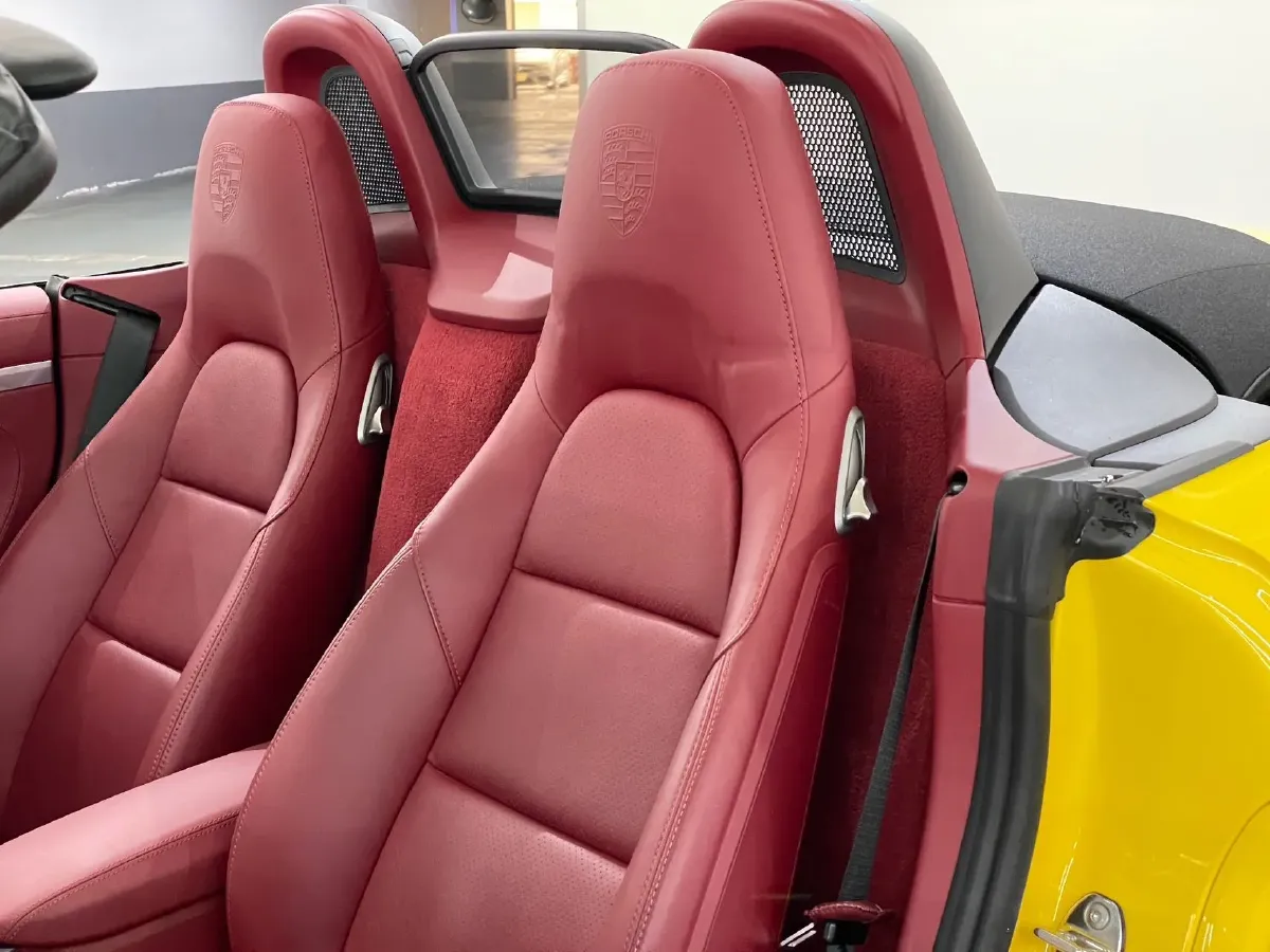 2022 Porsche 718 2.0T 250HP H4 7DCT,autocango,china used car exporter,china ev exporter,chinese used car exporter,chinese used ev exporter