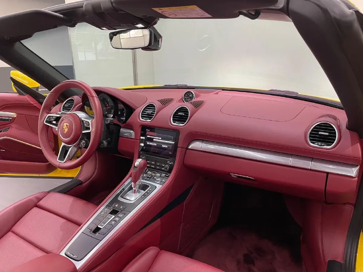 2022 Porsche 718 2.0T 250HP H4 7DCT,autocango,china used car exporter,china ev exporter,chinese used car exporter,chinese used ev exporter