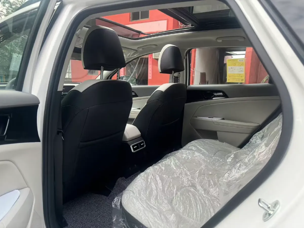 2025 Kia Sportage 1.5T 200HP L4 8AT,autocango,china used car exporter,china ev exporter,chinese used car exporter,chinese used ev exporter