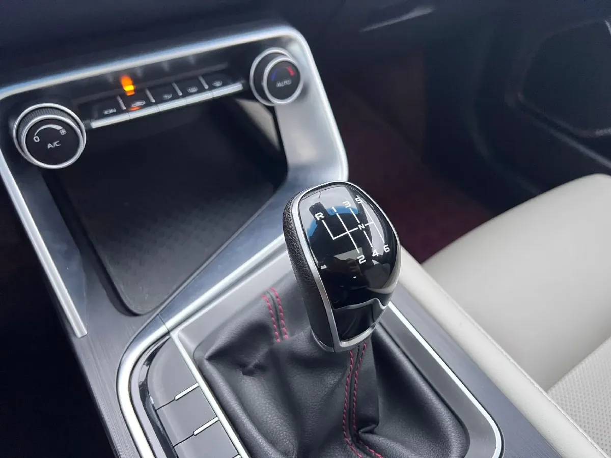 2018 Geely Binray 1.4T 133HP L4 6MT,autocango,china used car exporter,china ev exporter,chinese used car exporter,chinese used ev exporter