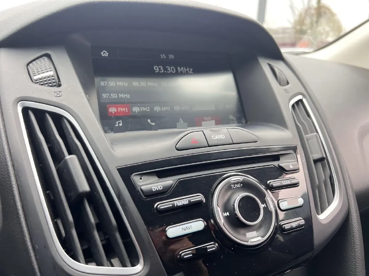 2017 Ford Focus 1.6L 125HP L4 5MT,autocango,china used car exporter,china ev exporter,chinese used car exporter,chinese used ev exporter