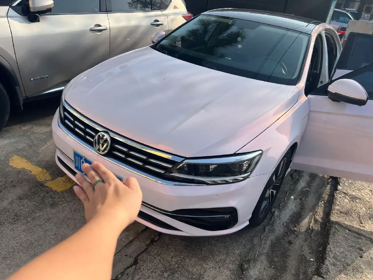 2019 Volkswagen Tayron 2.0T 186HP L4 7DCT,autocango,china used car exporter,china ev exporter,chinese used car exporter,chinese used ev exporter
