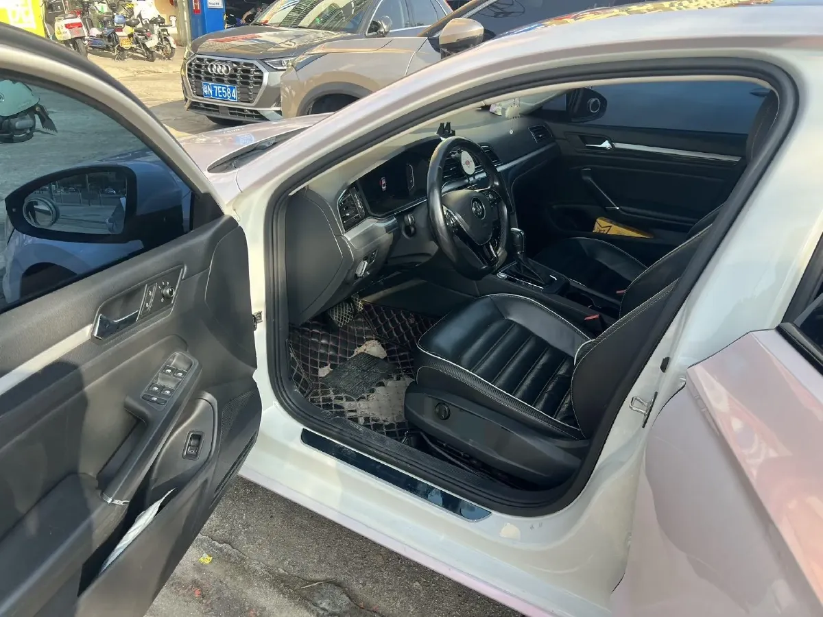 2019 Volkswagen Tayron 2.0T 186HP L4 7DCT,autocango,china used car exporter,china ev exporter,chinese used car exporter,chinese used ev exporter