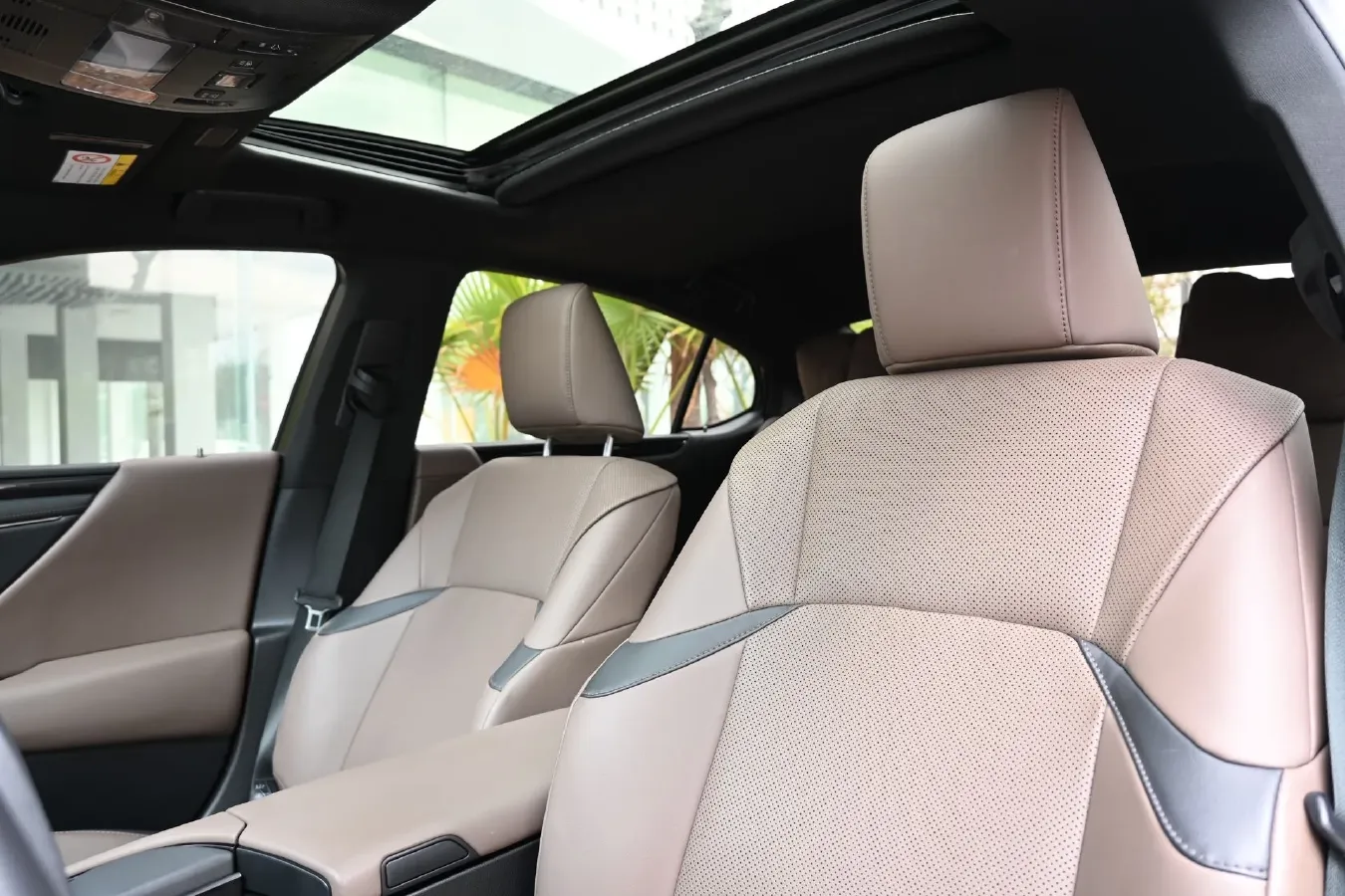 2021 Lexus ES 2.5L 178HP L4 E-CVT Hybrid,autocango,china used car exporter,china ev exporter,chinese used car exporter,chinese used ev exporter