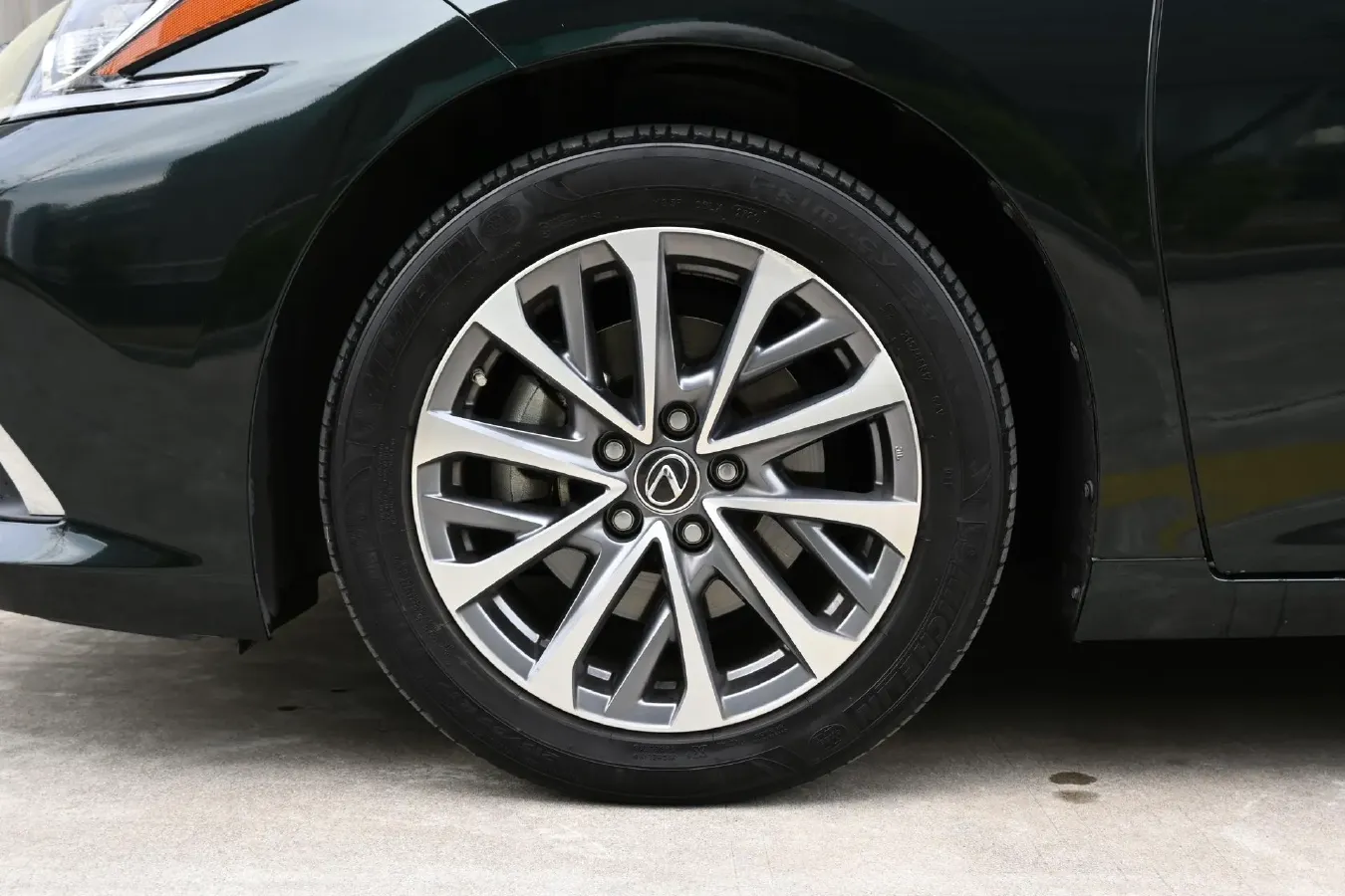 2021 Lexus ES 2.5L 178HP L4 E-CVT Hybrid,autocango,china used car exporter,china ev exporter,chinese used car exporter,chinese used ev exporter