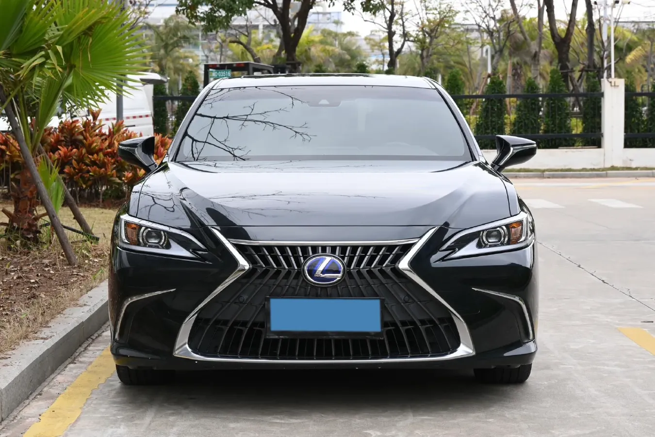 2021 Lexus ES 2.5L 178HP L4 E-CVT Hybrid,autocango,china used car exporter,china ev exporter,chinese used car exporter,chinese used ev exporter