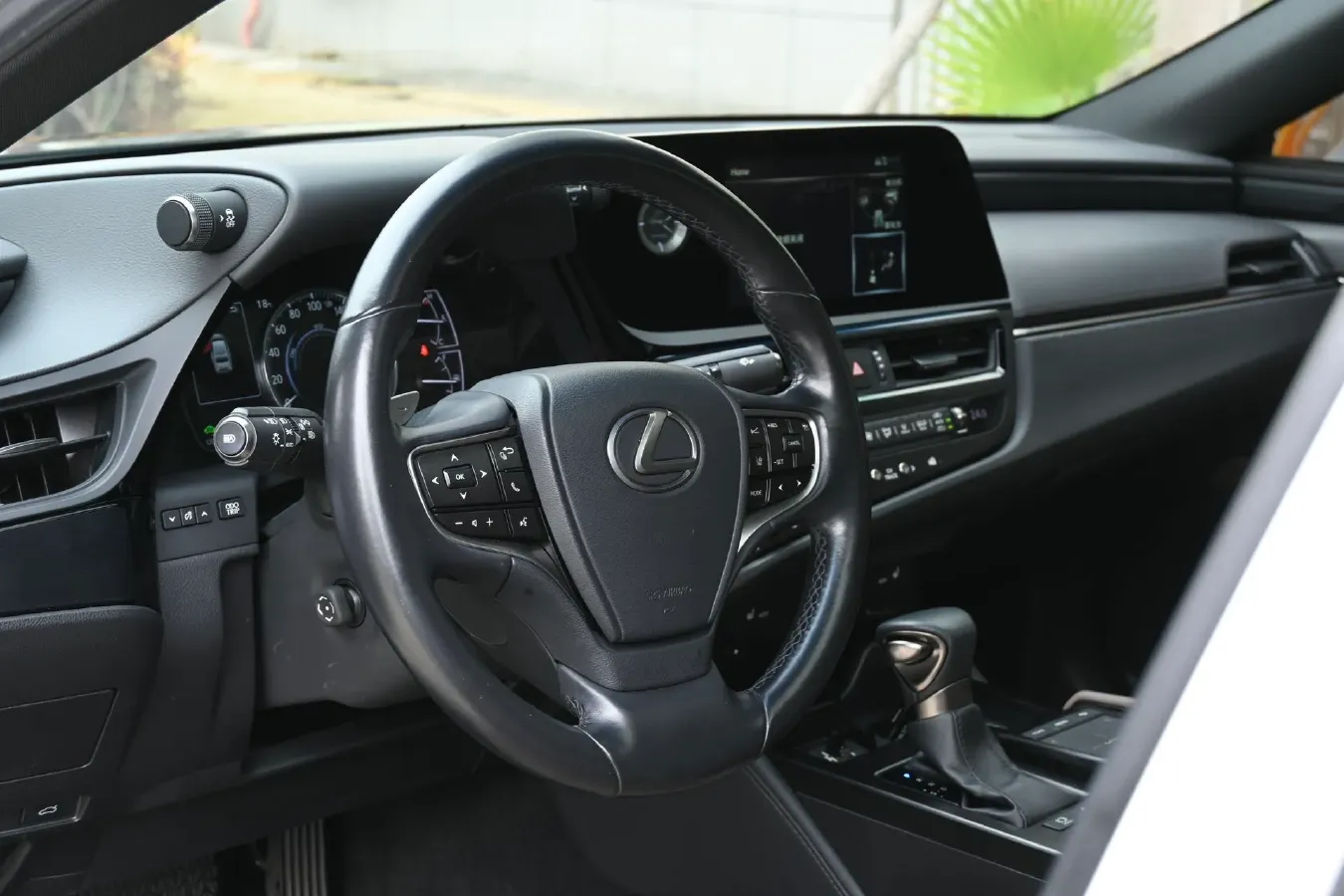 2021 Lexus ES 2.5L 178HP L4 E-CVT Hybrid,autocango,china used car exporter,china ev exporter,chinese used car exporter,chinese used ev exporter