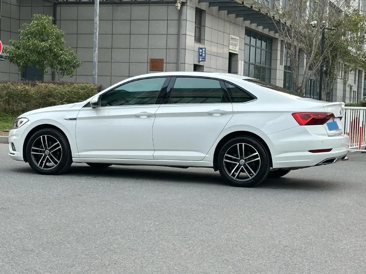 2019 Luxgen Grand 7 MPV 2.0T 188HP L4 6AT,autocango,china used car exporter,china ev exporter,chinese used car exporter,chinese used ev exporter