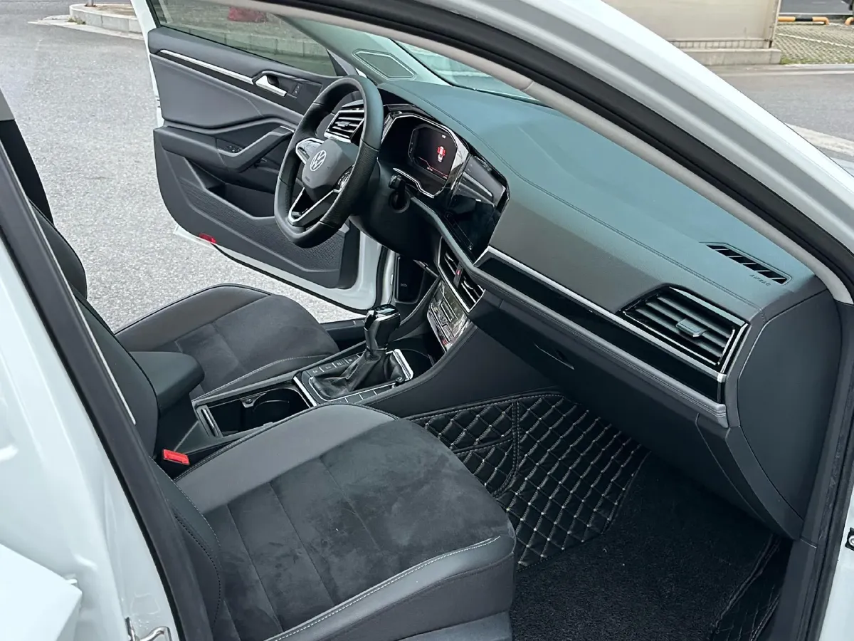 2019 Luxgen Grand 7 MPV 2.0T 188HP L4 6AT,autocango,china used car exporter,china ev exporter,chinese used car exporter,chinese used ev exporter