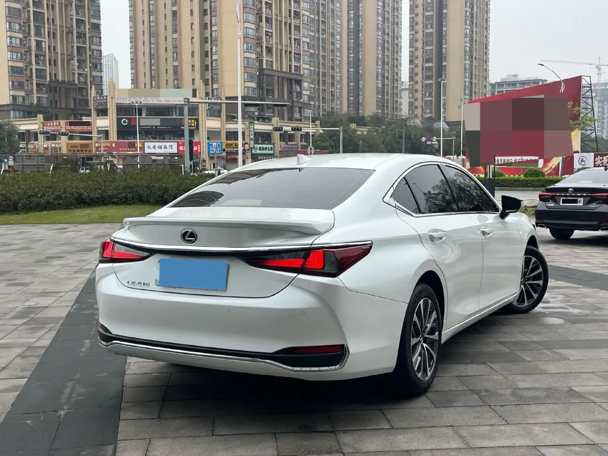 2023 Lexus ES 2.0L 173HP L4 CVT,autocango,china used car exporter,china ev exporter,chinese used car exporter,chinese used ev exporter