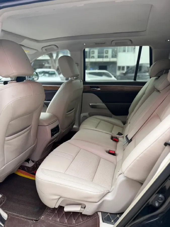 2017 GAC Trumpchi GS8 2.0T 201HP L4 6AT,autocango,china used car exporter,china ev exporter,chinese used car exporter,chinese used ev exporter