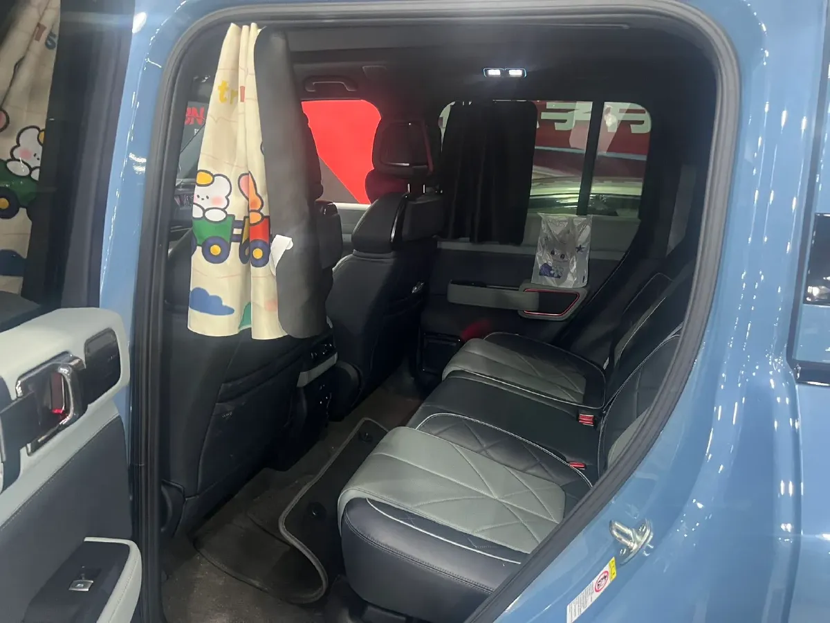 2023 FangChengBao Bao 5 1.5T 194HP L4 E-CVT PHEV 31.8KWH,autocango,china used car exporter,china ev exporter,chinese used car exporter,chinese used ev exporter