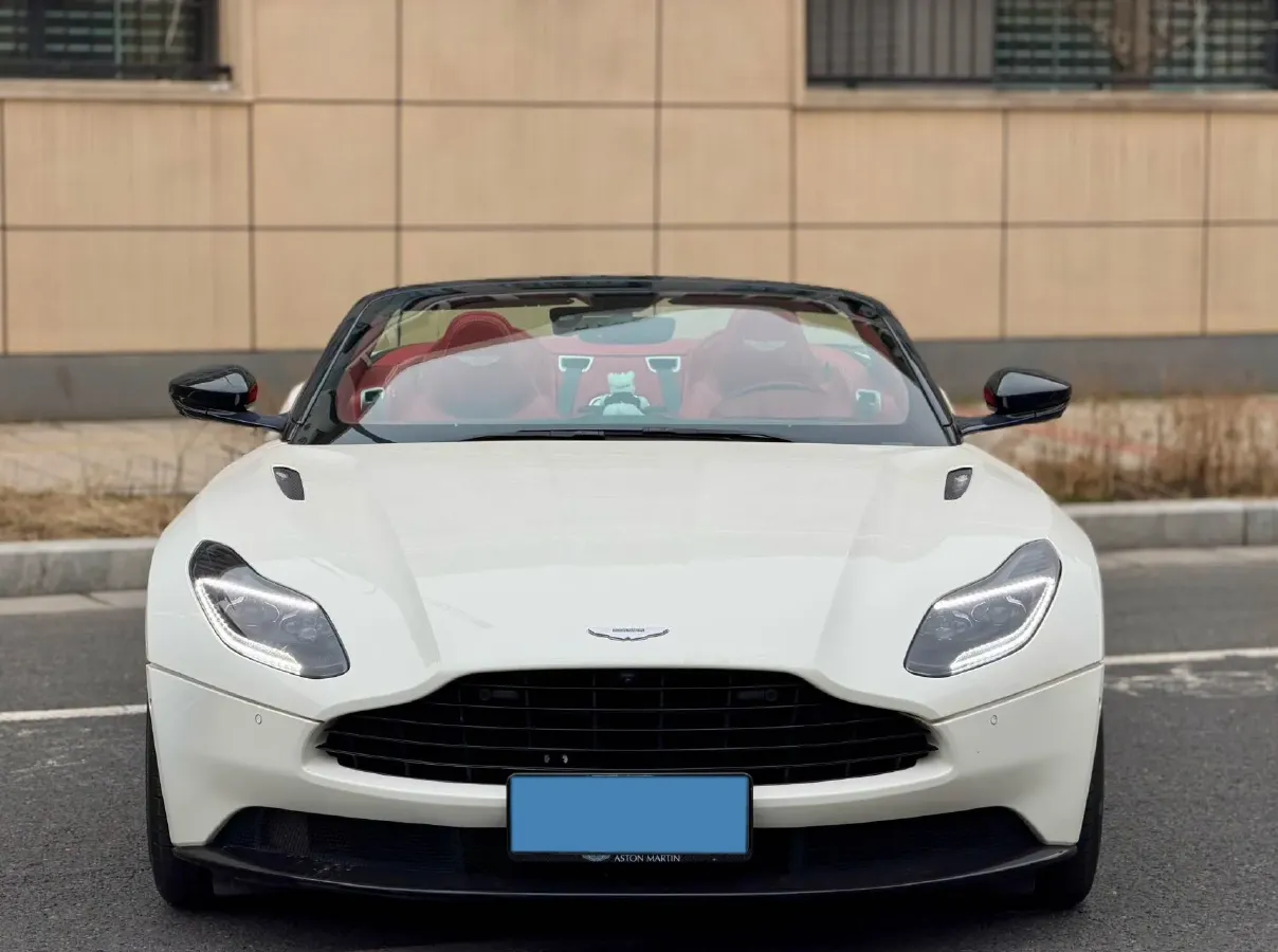 2019 Aston Martin DB11 4.0T 510HP V8 8AT,autocango,china used car exporter,china ev exporter,chinese used car exporter,chinese used ev exporter