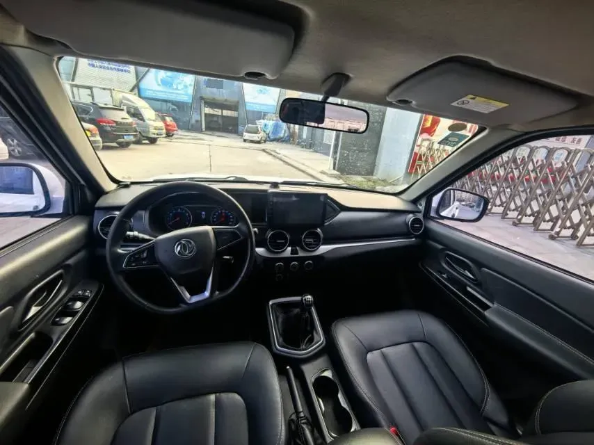 2021 Dongfeng RuiQi 2.4L 158HP L4 5MT,autocango,china used car exporter,china ev exporter,chinese used car exporter,chinese used ev exporter