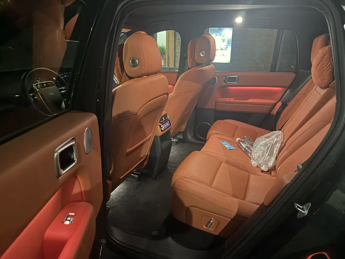 2024 Li L6 Range Extended 154HP L4 REEV 36.8KWH,autocango,china used car exporter,china ev exporter,chinese used car exporter,chinese used ev exporter