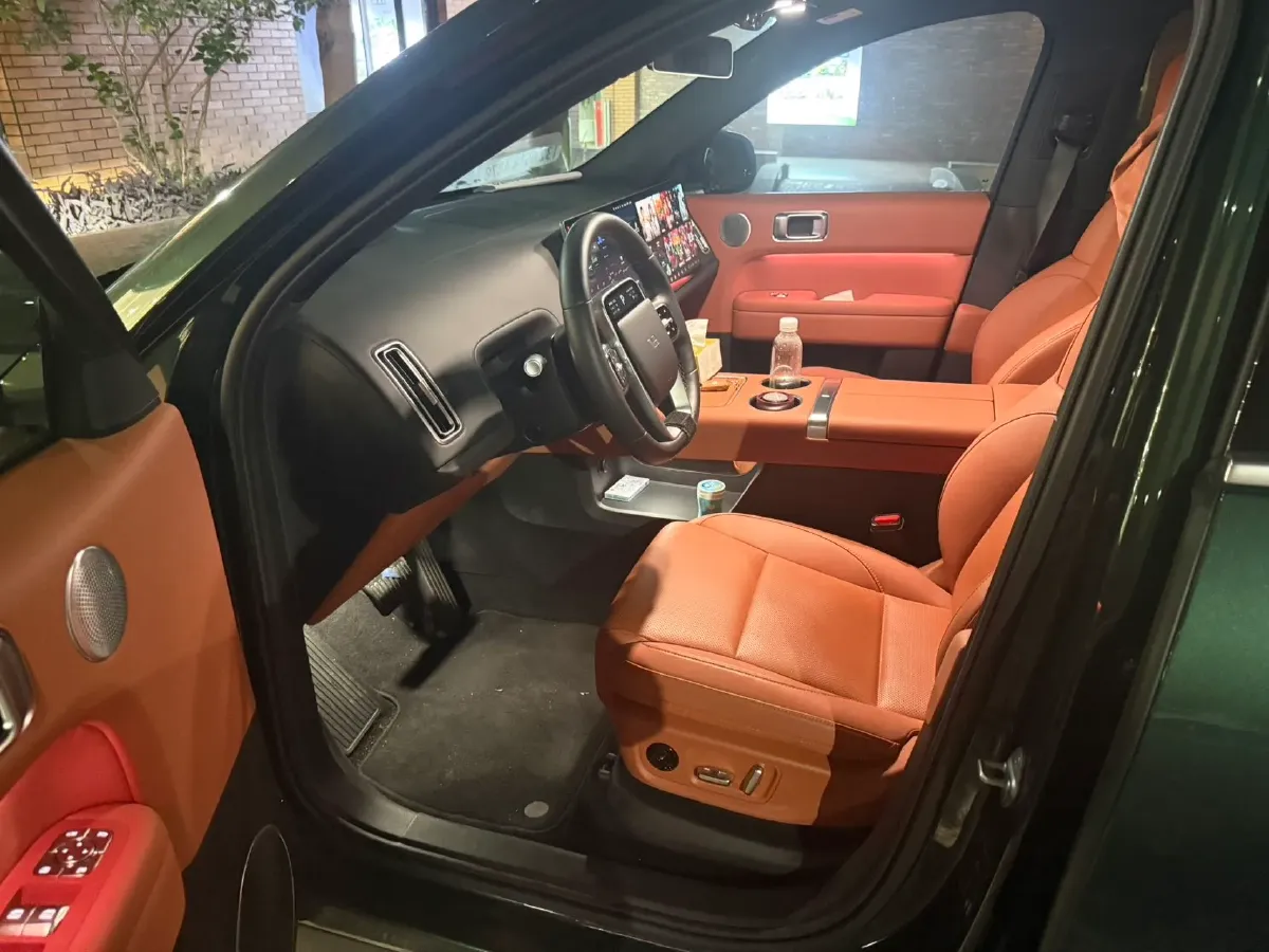 2024 Li L6 Range Extended 154HP L4 REEV 36.8KWH,autocango,china used car exporter,china ev exporter,chinese used car exporter,chinese used ev exporter