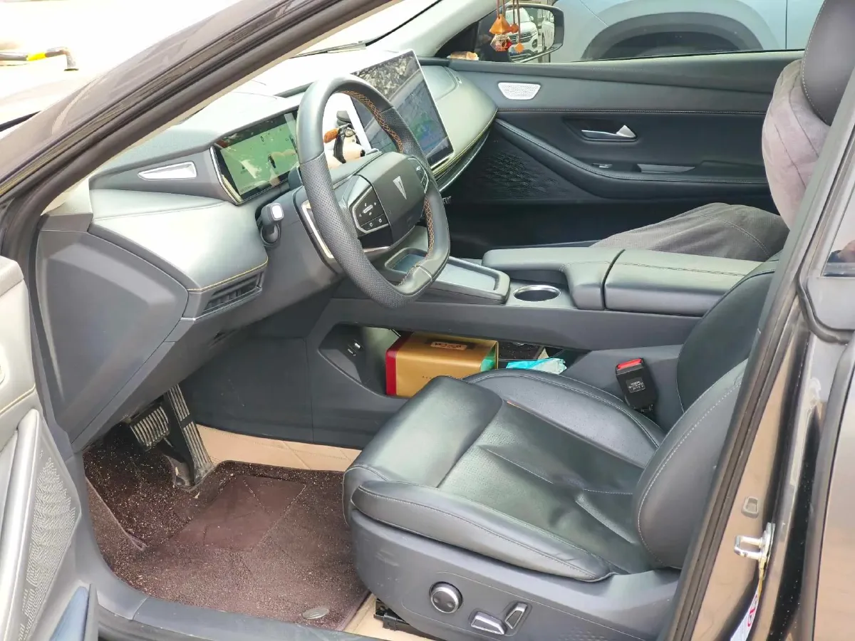 2022 DongFeng Forthing LingZhi EV BEV 68.4KWH,autocango,china used car exporter,china ev exporter,chinese used car exporter,chinese used ev exporter