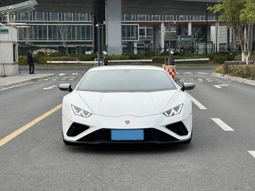 2020 Lamborghini Huracán 5.2L 611HP V10 7DCT,autocango,china used car exporter,china ev exporter,chinese used car exporter,chinese used ev exporter