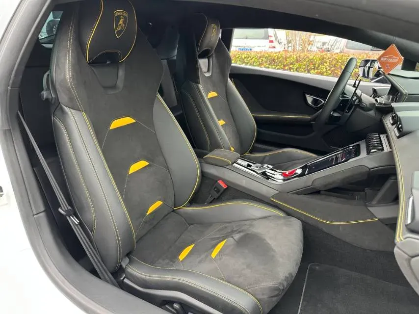 2020 Lamborghini Huracán 5.2L 611HP V10 7DCT,autocango,china used car exporter,china ev exporter,chinese used car exporter,chinese used ev exporter