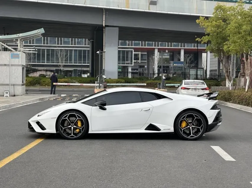 2020 Lamborghini Huracán 5.2L 611HP V10 7DCT,autocango,china used car exporter,china ev exporter,chinese used car exporter,chinese used ev exporter