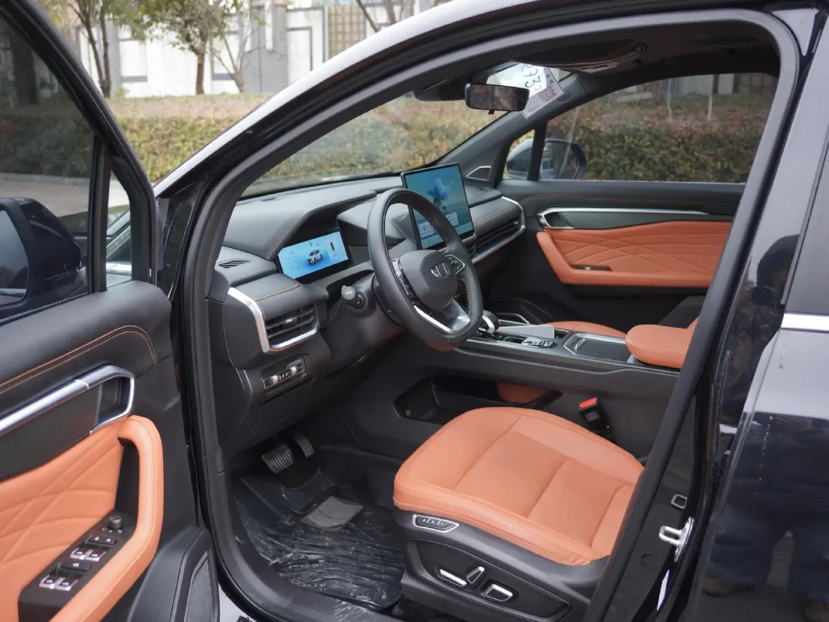 2024 Geely Okavango L 2.0T 218HP L4 7DCT,autocango,china used car exporter,china ev exporter,chinese used car exporter,chinese used ev exporter