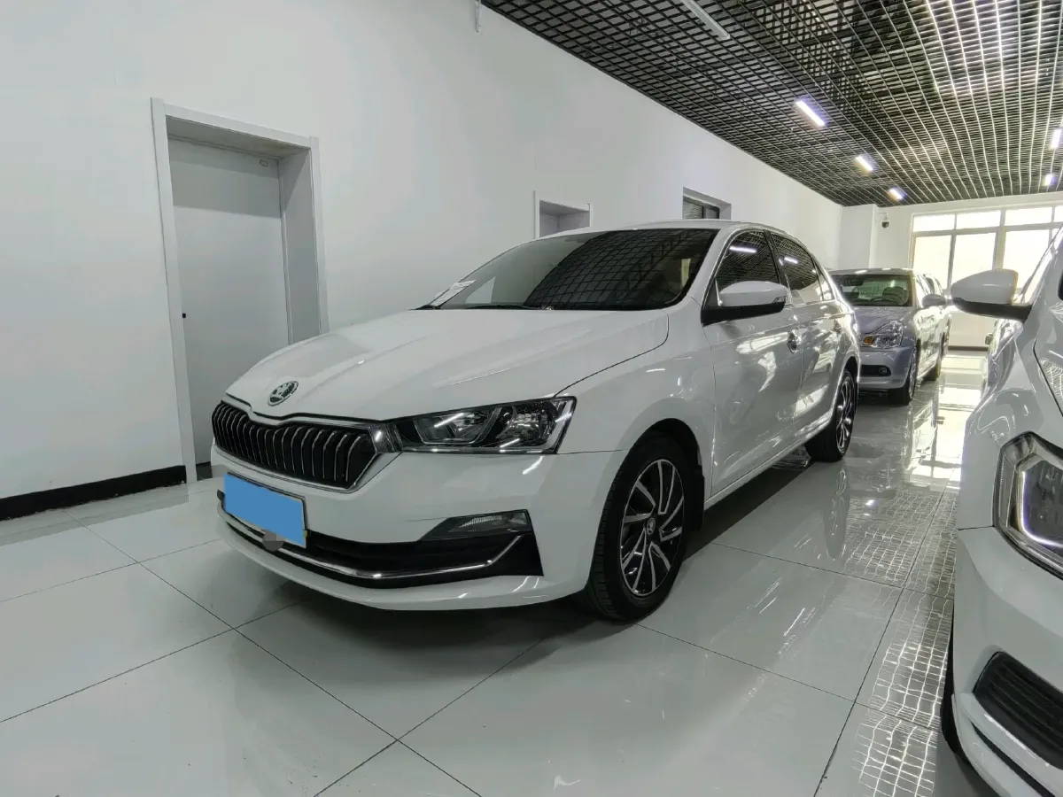 2020 Skoda Rapid 1.5L 112HP L4 6AT,autocango,china used car exporter,china ev exporter,chinese used car exporter,chinese used ev exporter