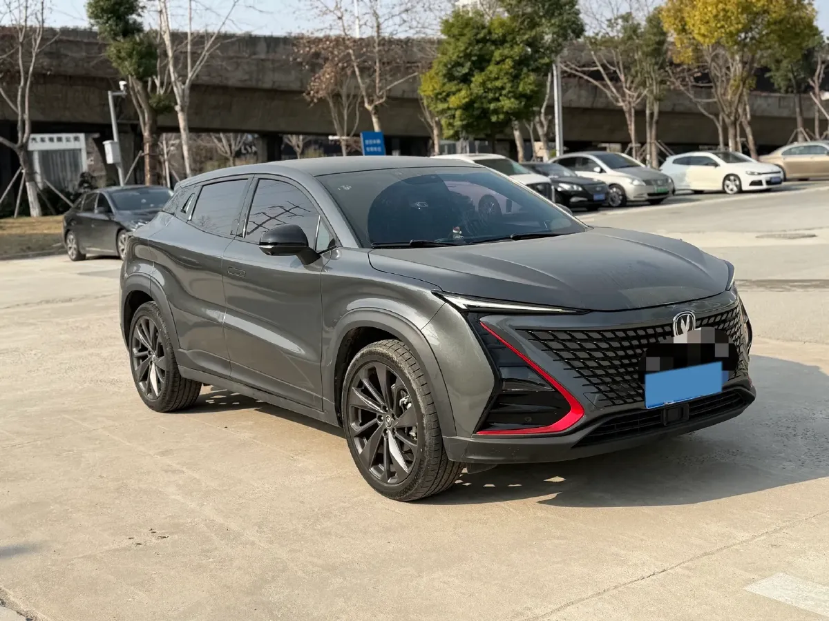 2020 ChangAn UNI-T 1.5T 180HP L4 7DCT,autocango,china used car exporter,china ev exporter,chinese used car exporter,chinese used ev exporter