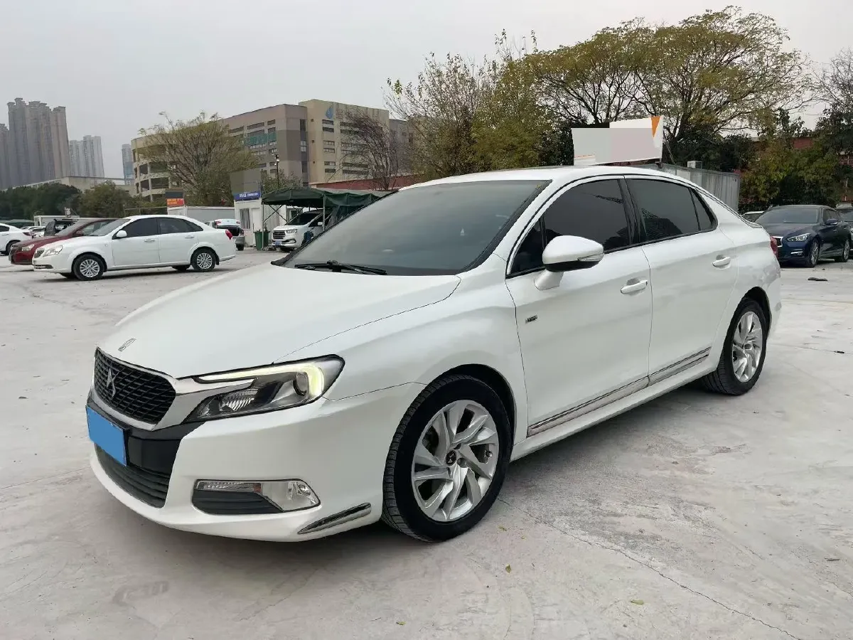 2016 DS 5LS 1.6T 167HP L4 6AT,autocango,china used car exporter,china ev exporter,chinese used car exporter,chinese used ev exporter