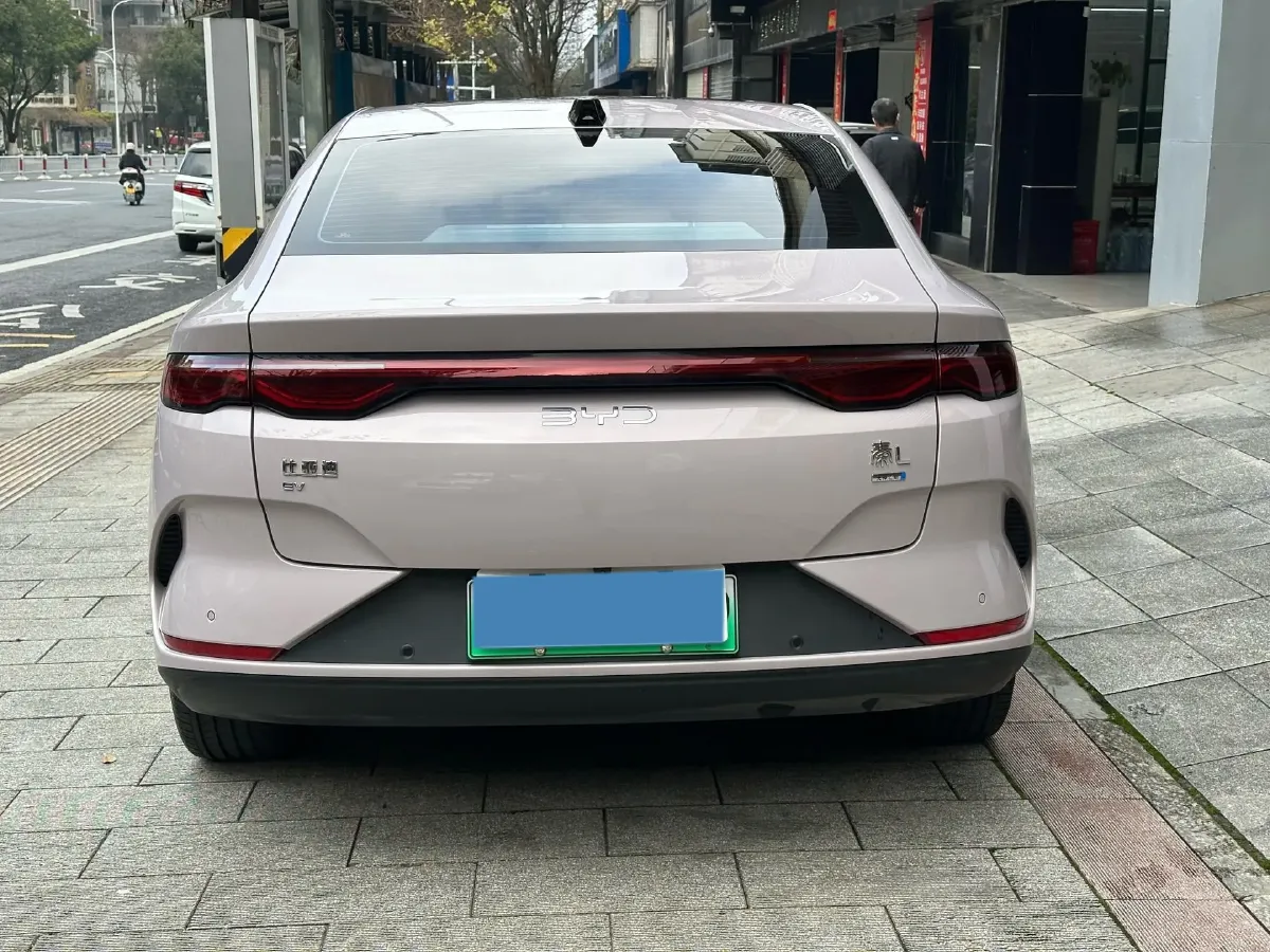 2025 BYD QinL BEV,autocango,china used car exporter,china ev exporter,chinese used car exporter,chinese used ev exporter
