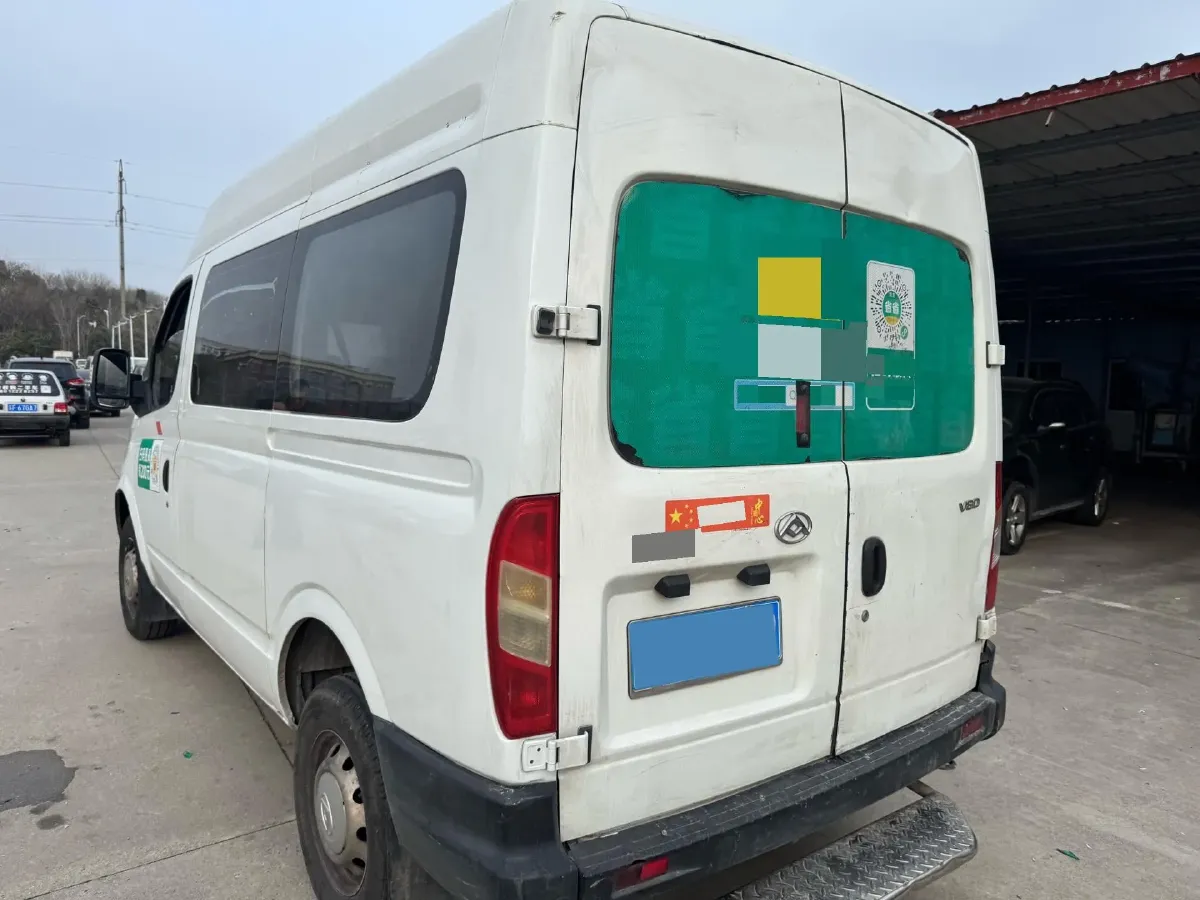2020 MAXUS XinTu V80 2.5T 136HP L4 6MT,autocango,china used car exporter,china ev exporter,chinese used car exporter,chinese used ev exporter