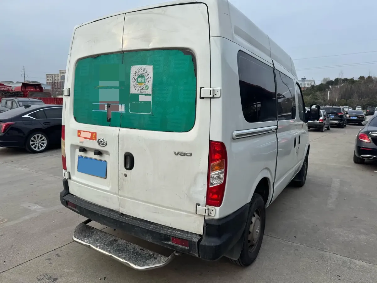 2020 MAXUS XinTu V80 2.5T 136HP L4 6MT,autocango,china used car exporter,china ev exporter,chinese used car exporter,chinese used ev exporter