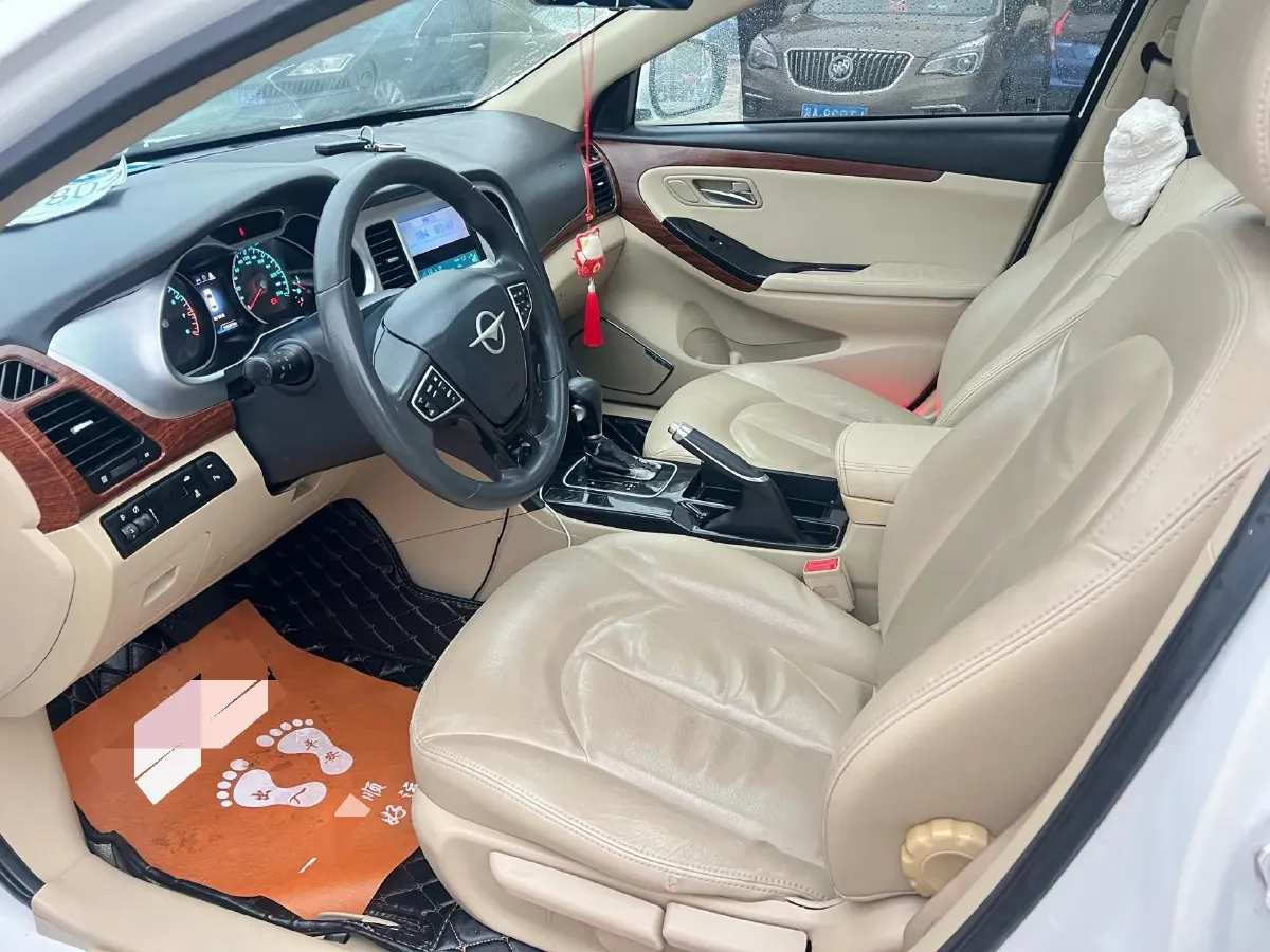 2015 HaiMa M8 1.8T 188HP L4 6AT,autocango,china used car exporter,china ev exporter,chinese used car exporter,chinese used ev exporter