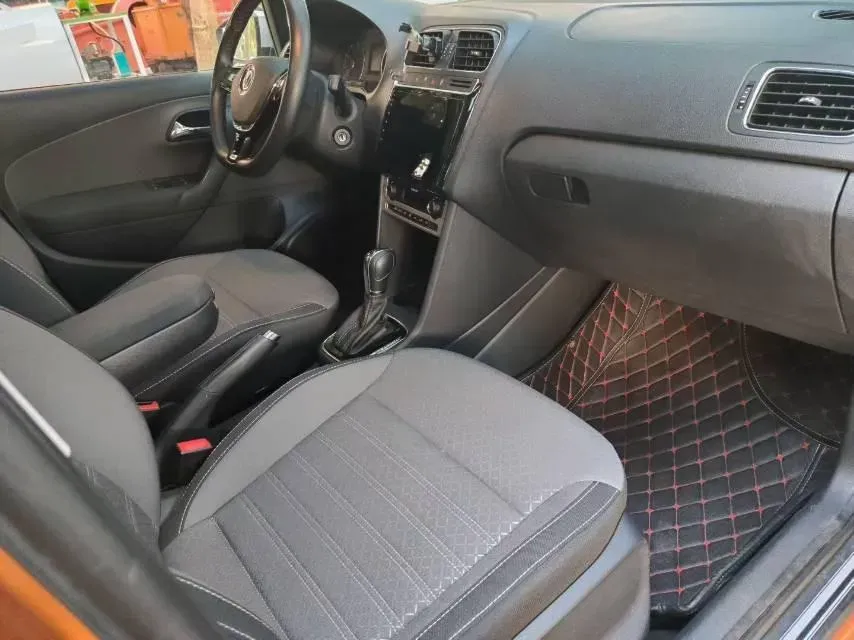 2018 Landwind XiaoYao 1.5T 163HP L4 CVT,autocango,china used car exporter,china ev exporter,chinese used car exporter,chinese used ev exporter