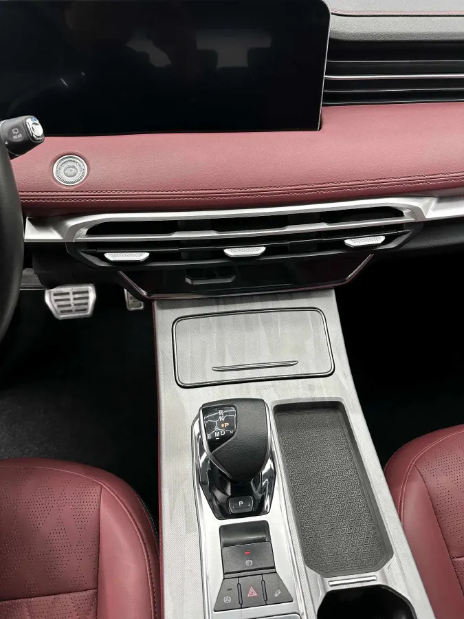 2023 ChangAn Oshan X7 Plus 1.5T 188HP L4 7DCT,autocango,china used car exporter,china ev exporter,chinese used car exporter,chinese used ev exporter