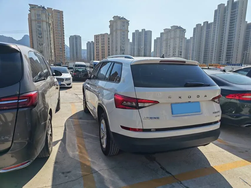 2019 Buick EnvisionPlus 1.5T 169HP L4 7DCT,autocango,china used car exporter,china ev exporter,chinese used car exporter,chinese used ev exporter