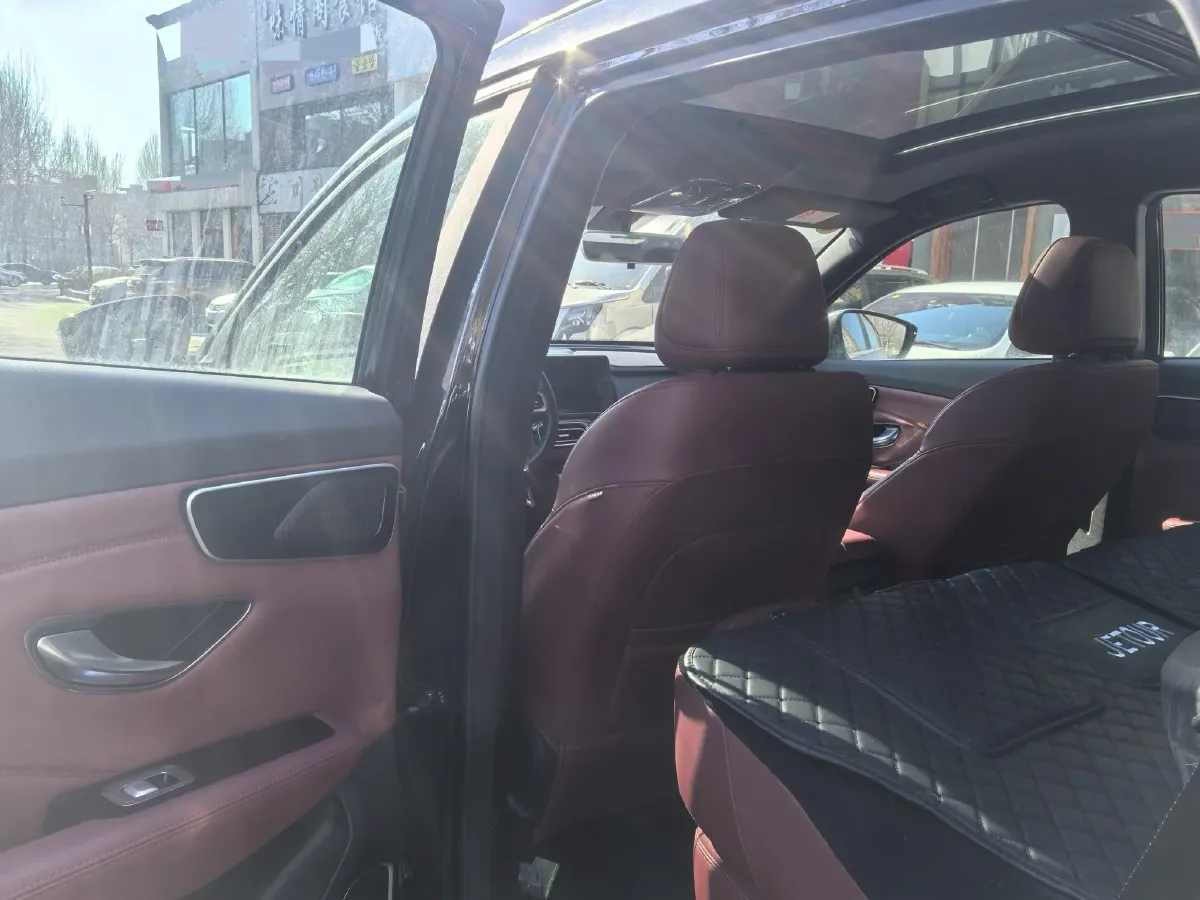 2025 Jetour X70 Plus 1.5T 156HP L4 6DCT,autocango,china used car exporter,china ev exporter,chinese used car exporter,chinese used ev exporter